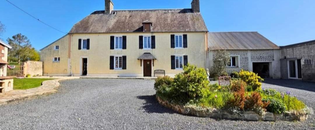 La Chevrie Hotel Les Oubeaux Bagian luar foto
